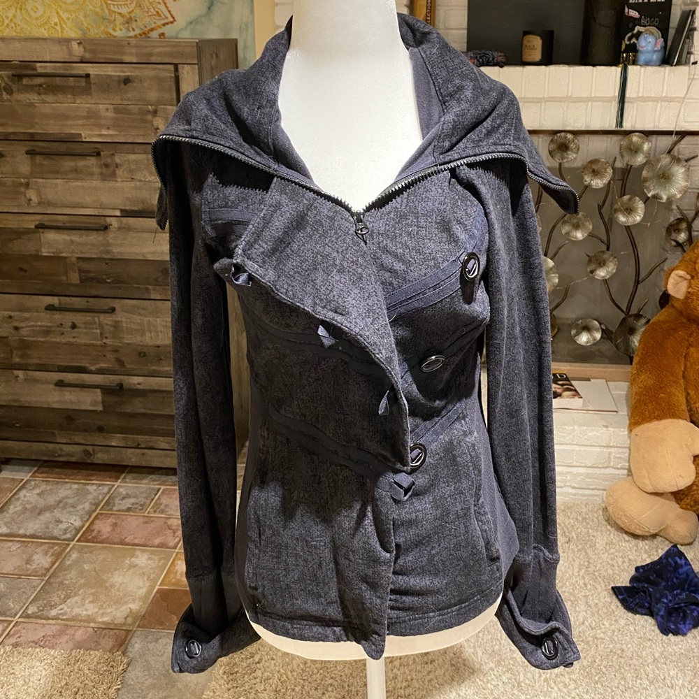 Lululemon zip up jacket
